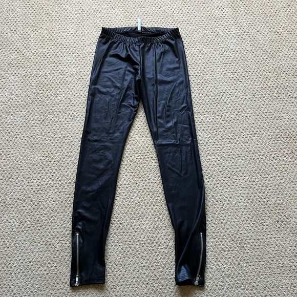 Cemi Ceri Black Faux Leather Leggings with Zippers at Ankles Size Small - Picture 2 of 6